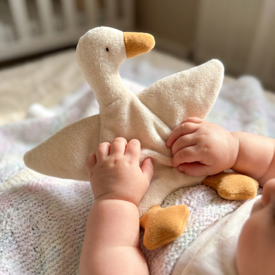 Goose Comfort Blanket Sewing Pattern, Beginner Friendly Cuddle Blanket, Written Instructions & Video Tutorial